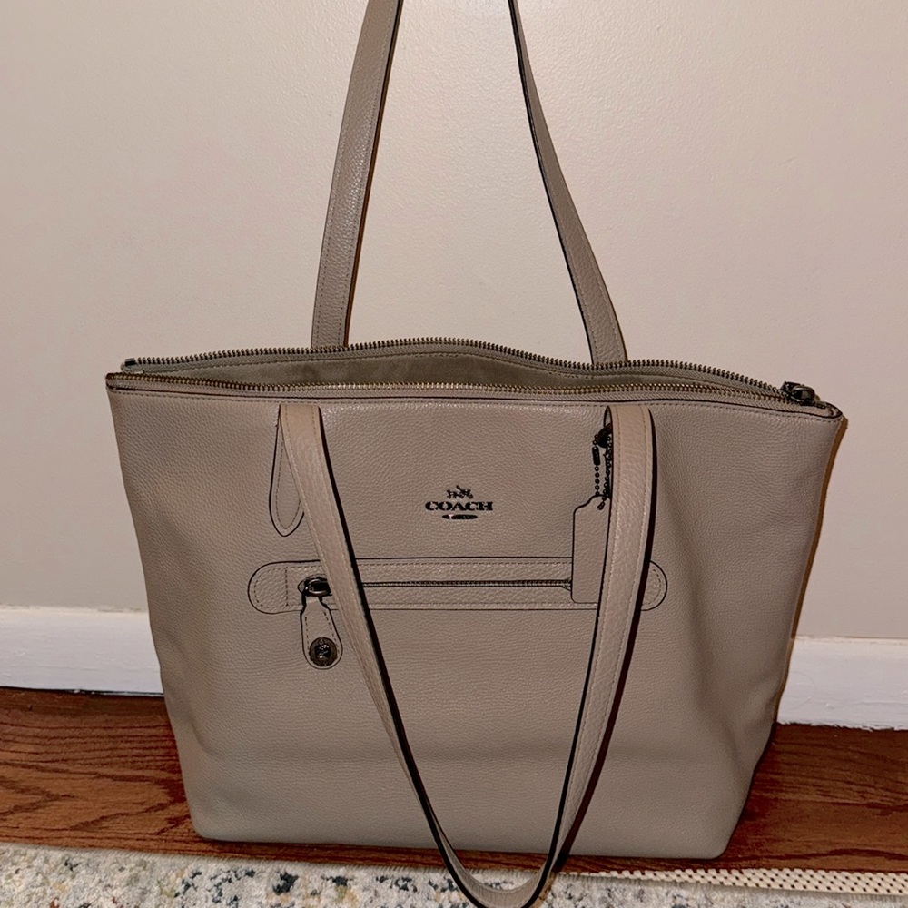 Coach leather tote - Picture 1 of 8
